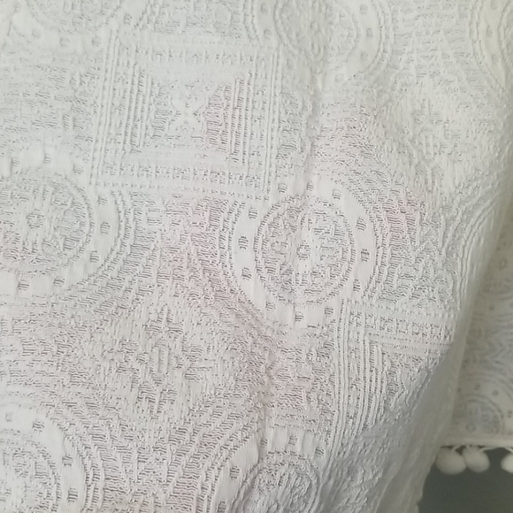 BCBGeneration Boho Hippie Soft Girl pompom tank large NWT - Picture 4 of 6